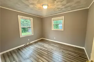 42 Locust Glen Dr, Cranston, RI 02921 - Photo 11