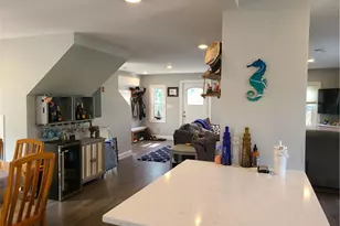 98 Alden Ave, Warwick, RI 02889 - Photo 11