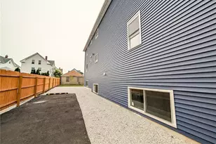 139 Benedict St, Providence, RI 02909 - Photo 5