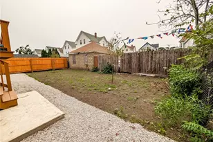 139 Benedict St, Providence, RI 02909 - Photo 13
