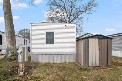 719 Forest Park, Middletown, RI 02842 - Photo 5