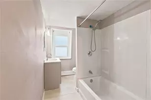 21 Sackett Street St, Providence, RI 02907 - Photo 11