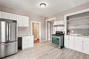 21 Sackett Street St, Providence, RI 02907 - Photo 5