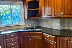 11 Rutherford Ct, Warwick, RI 02886 - Photo 7