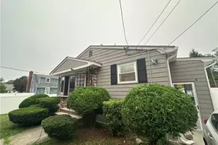 8 Ashby St, Johnston, RI 02919 - Photo 33