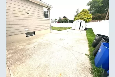 8 Ashby Street, Johnston, RI 02919 - Photo 25