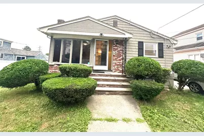 8 Ashby Street, Johnston, RI 02919 - Photo 3
