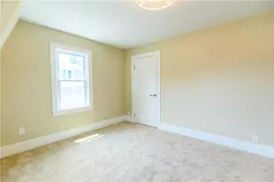15 Redfern St, North Providence, RI 02911 - Photo 33