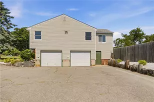 49 Dexter St, Portsmouth, RI 02871 - Photo 9