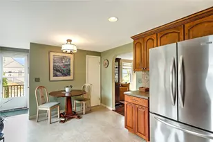 8 Halsey St, North Providence, RI 02911 - Photo 11