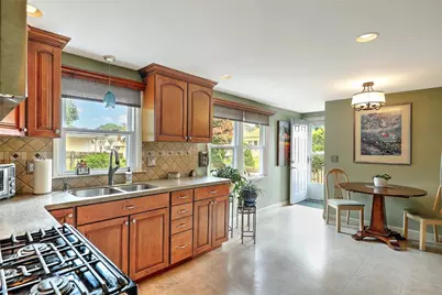 8 Halsey Street, North Providence, RI 02911 - Photo 11