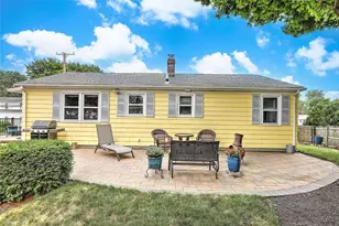 8 Halsey St, North Providence, RI 02911 - Photo 29