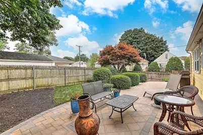 8 Halsey Street, North Providence, RI 02911 - Photo 29