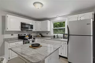 53 Benoit St, Coventry, RI 02816 - Photo 13