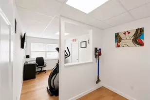 31 Foster St, Pawtucket, RI 02861 - Photo 11