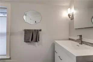 569 Spring St, Newport, RI 02840 - Photo 19