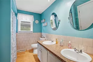 25 Oakridge Ct, Warwick, RI 02886 - Photo 19