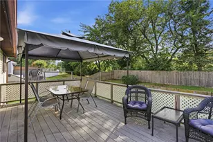 25 Oakridge Ct, Warwick, RI 02886 - Photo 31
