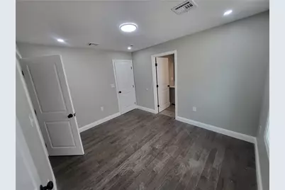 729 Potters Avenue, Providence, RI 02907 - Photo 11