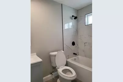 729 Potters Avenue, Providence, RI 02907 - Photo 15