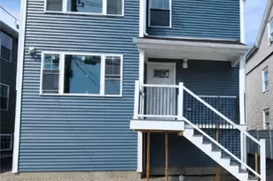 729 Potters Ave, Providence, RI 02907 - Photo 3