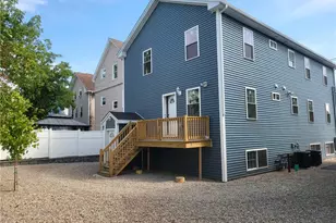 729 Potters Ave, Providence, RI 02907 - Photo 5