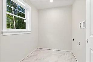 172 Pine Swamp Rd, Cumberland, RI 02864 - Photo 17