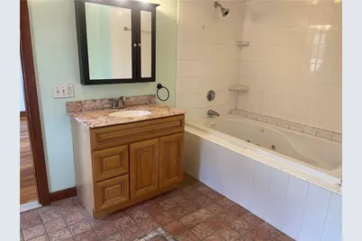22 Sheffield Avenue #1st Floor, North Providence, RI 02911 - Photo 9