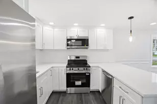 45 Metropolitian Park Dr, East Providence, RI 02915 - Photo 11