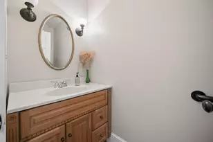 840 Lake Rd, Tiverton, RI 02878 - Photo 23