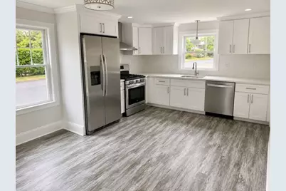 49 Metropolitian Park Drive, East Providence, RI 02915 - Photo 3
