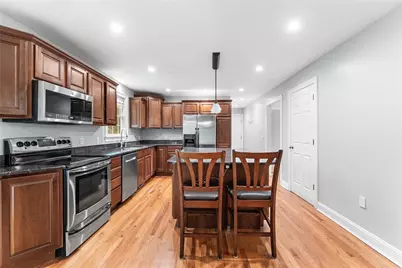 20 Wheelock Avenue, Cranston, RI 02920 - Photo 11