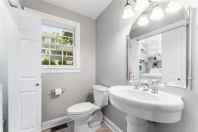 20 Wheelock Avenue, Cranston, RI 02920 - Photo 13