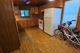 8 Snells Ct, West Warwick, RI 02893 - Photo 9
