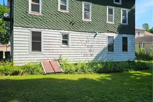 8 Snells Ct, West Warwick, RI 02893 - Photo 3