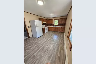 8 Snells Court, West Warwick, RI 02893 - Photo 17