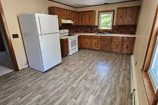 8 Snells Ct, West Warwick, RI 02893 - Photo 17