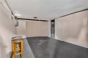 38 Mitchell St, Providence, RI 02907 - Photo 13