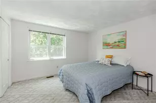 351 New London Ave, Warwick, RI 02886 - Photo 23