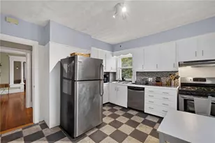 68 9th St, Providence, RI 02906 - Photo 41