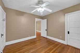 68 9th St, Providence, RI 02906 - Photo 21