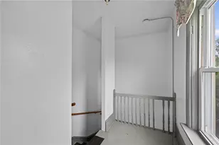 68 9th St, Providence, RI 02906 - Photo 33