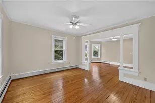 68 9th St, Providence, RI 02906 - Photo 31