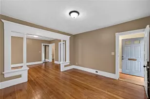 68 9th St, Providence, RI 02906 - Photo 11