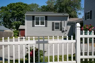 132 Evarts St, Newport, RI 02840 - Photo 1