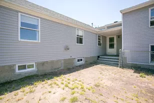 132 Evarts St, Newport, RI 02840 - Photo 27