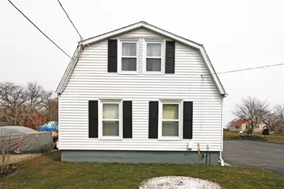 563 Aquidneck Avenue, Middletown, RI 02842 - Photo 3
