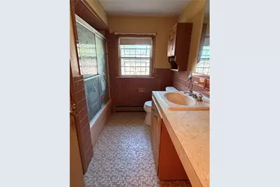 565 Mount Pleasant Avenue, Providence, RI 02908 - Photo 23