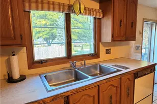 565 Mt Pleasant Ave, Providence, RI 02908 - Photo 13