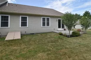 120 Country Meadow Ln, Glocester, RI 02814 - Photo 33